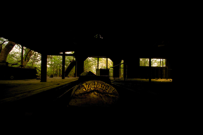 Illustration for article titled Eerie Images of America's Abandoned Amusement Parks Will Haunt You
